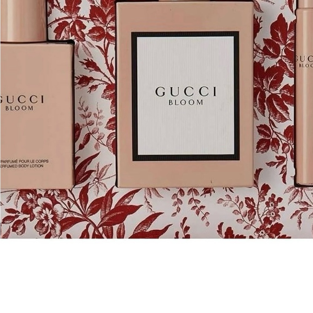 Gucci Bloom Fragrance Set in Olive Green - Picture 2 of 4
